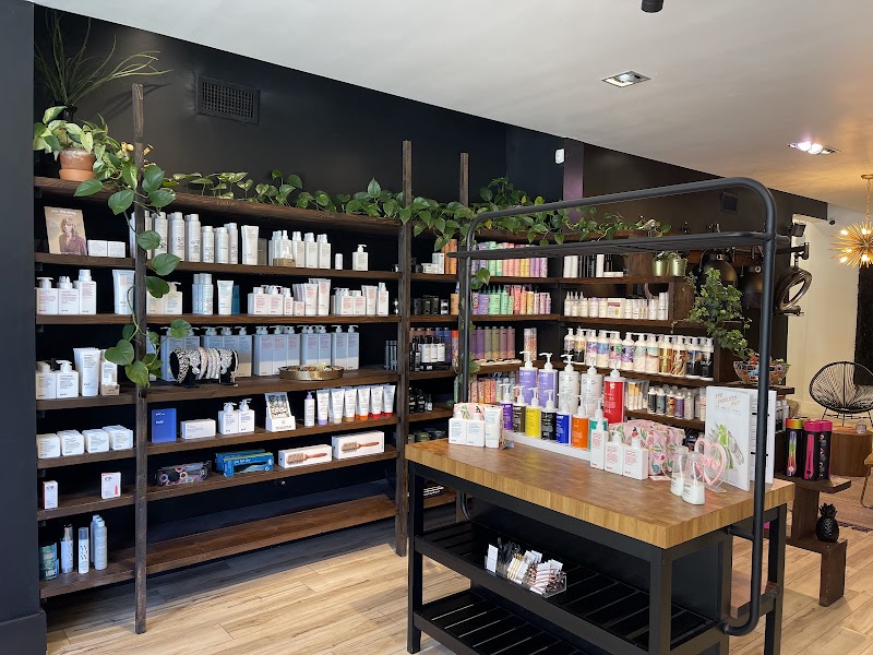 1977 salon + beauty lounge